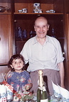 1980 circa Gaeta sarto con la nipotina piazza san francesco